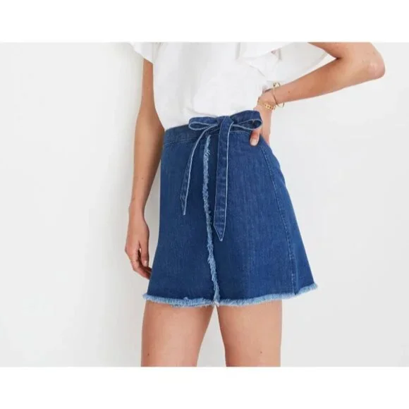 Madewell Raw-Hem Mini Wrap Jean Skirt in Cardiff Wash Size 6 Blue Denim - Picture 1 of 10